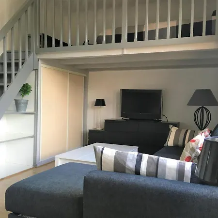 Apartment Renove Pres Du Centre Et De La Avec Parking Et Mezzanine - Fr-1-4-594 *