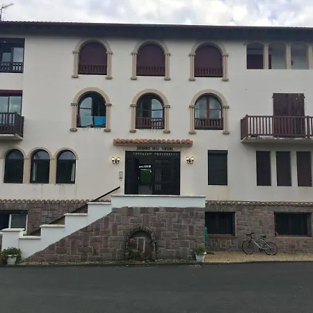 Renove Pres Du Centre Et De La Avec Parking Et Mezzanine - Fr-1-4-594 * Saint-Jean-de-Luz