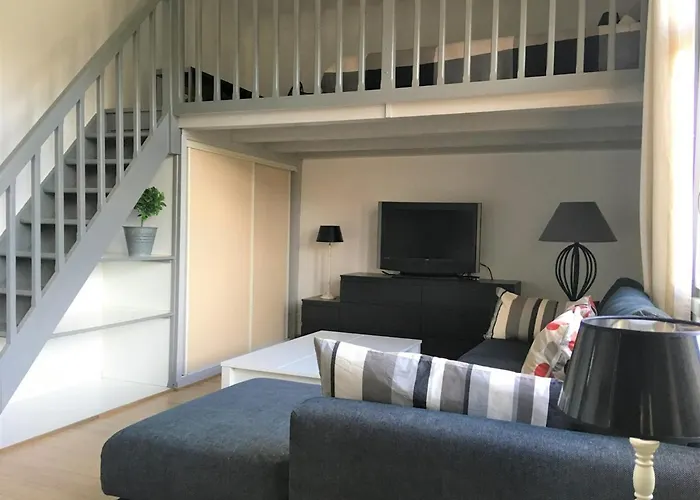 Lägenhet Renove Pres Du Centre Et De La Avec Parking Et Mezzanine - Fr-1-4-594 *